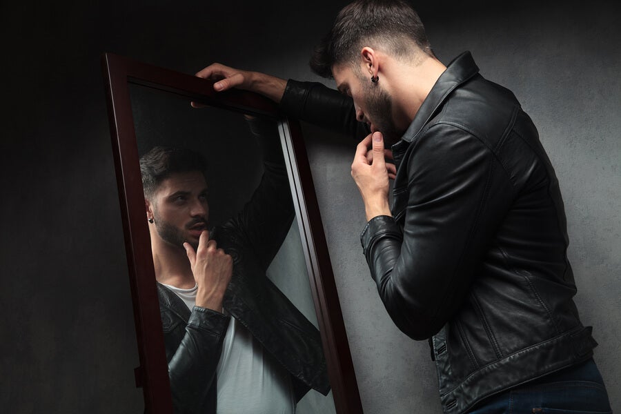 10 signs you're dating a narcissist