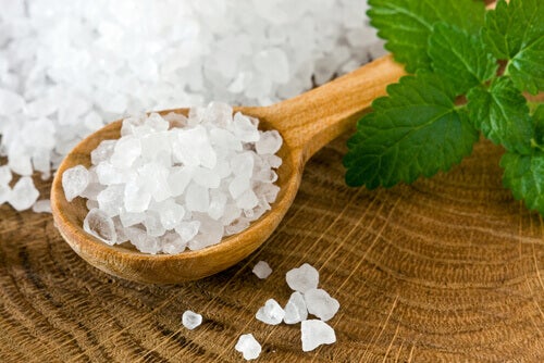 What are the 10 benefits attributed to sea salt?