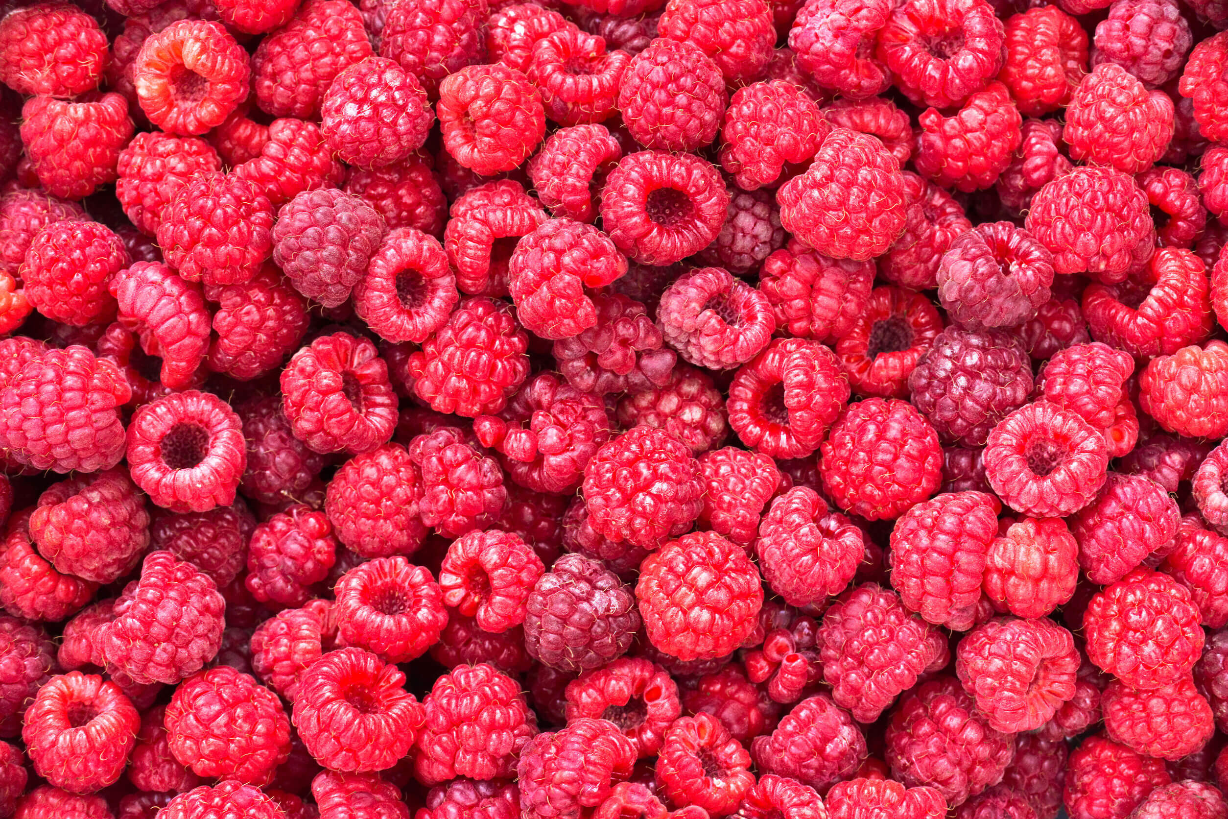 Raspberry to prepare jam.