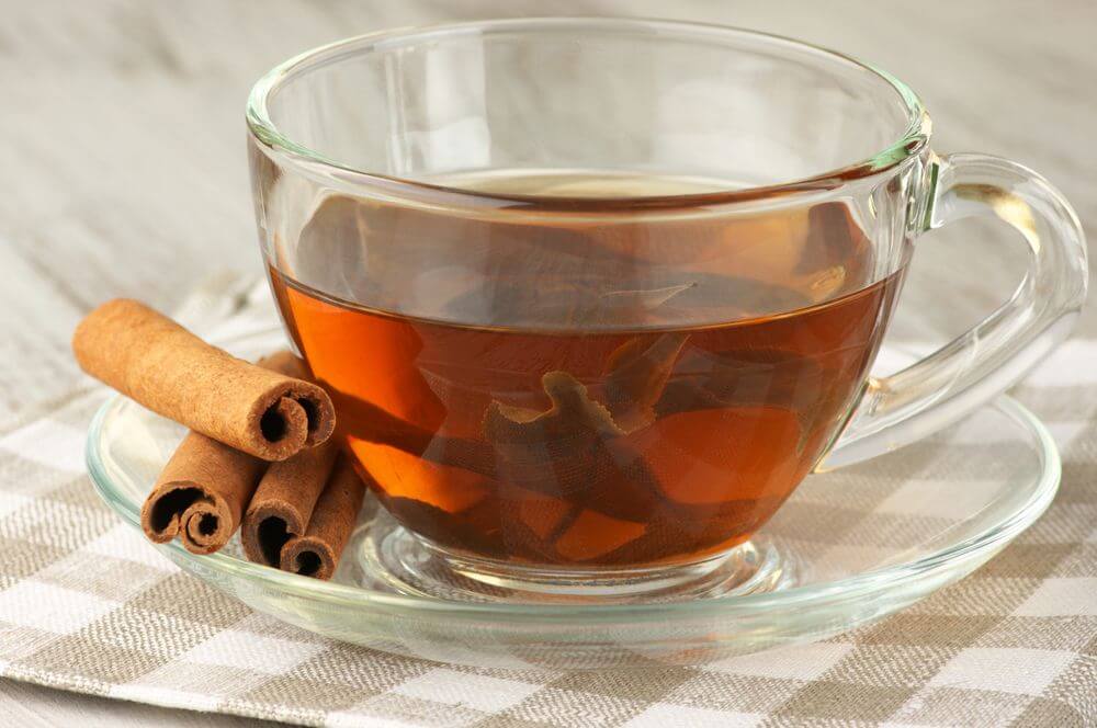 Cinnamon and bay leaf tea