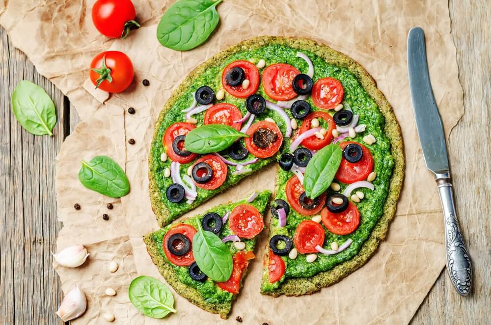 How To Prepare A Salad Pizza?