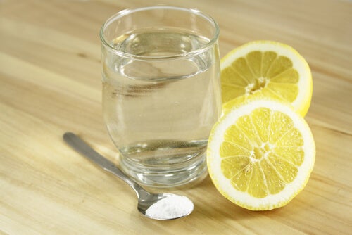 Lemon and baking soda are an alkalizing combination.